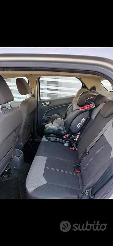 Second-hand Ford Ecosport 125 CP (91 kW) 2015 Gri SUV