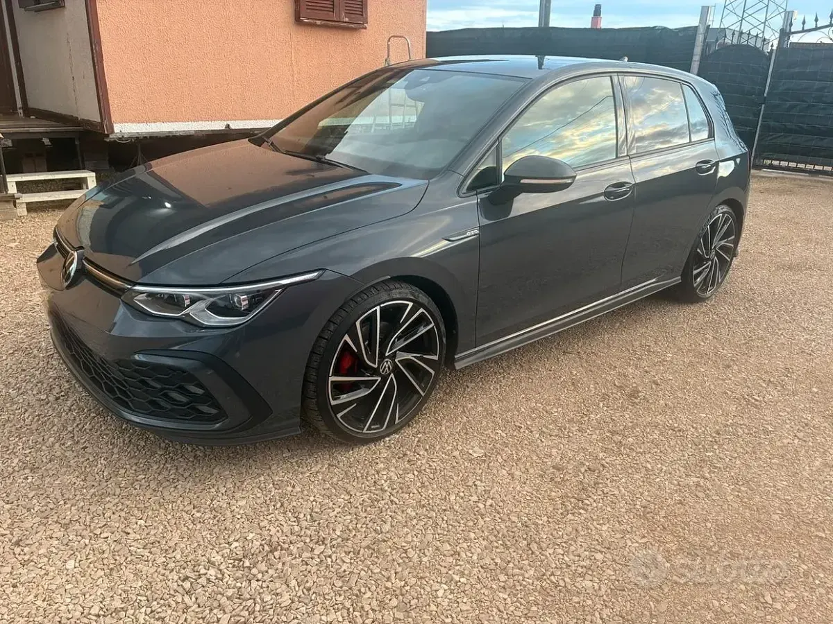 Usata VW Golf VIII GTD 200 CV (147 kW) 2021 Grigio Berlina
