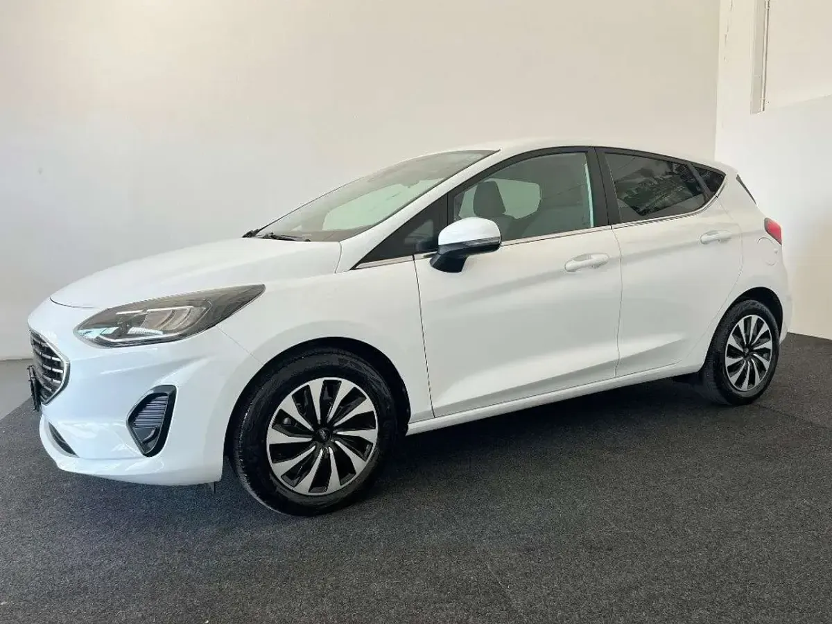 Usata Ford Fiesta Titanium 125 CV (91 kW) 2022 Bianco Utilitaria