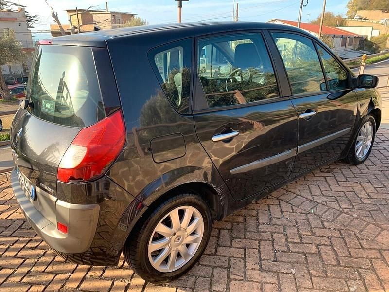 Usata Renault Mégane II 106 CV (77 kW) 2006 Nero Furgone