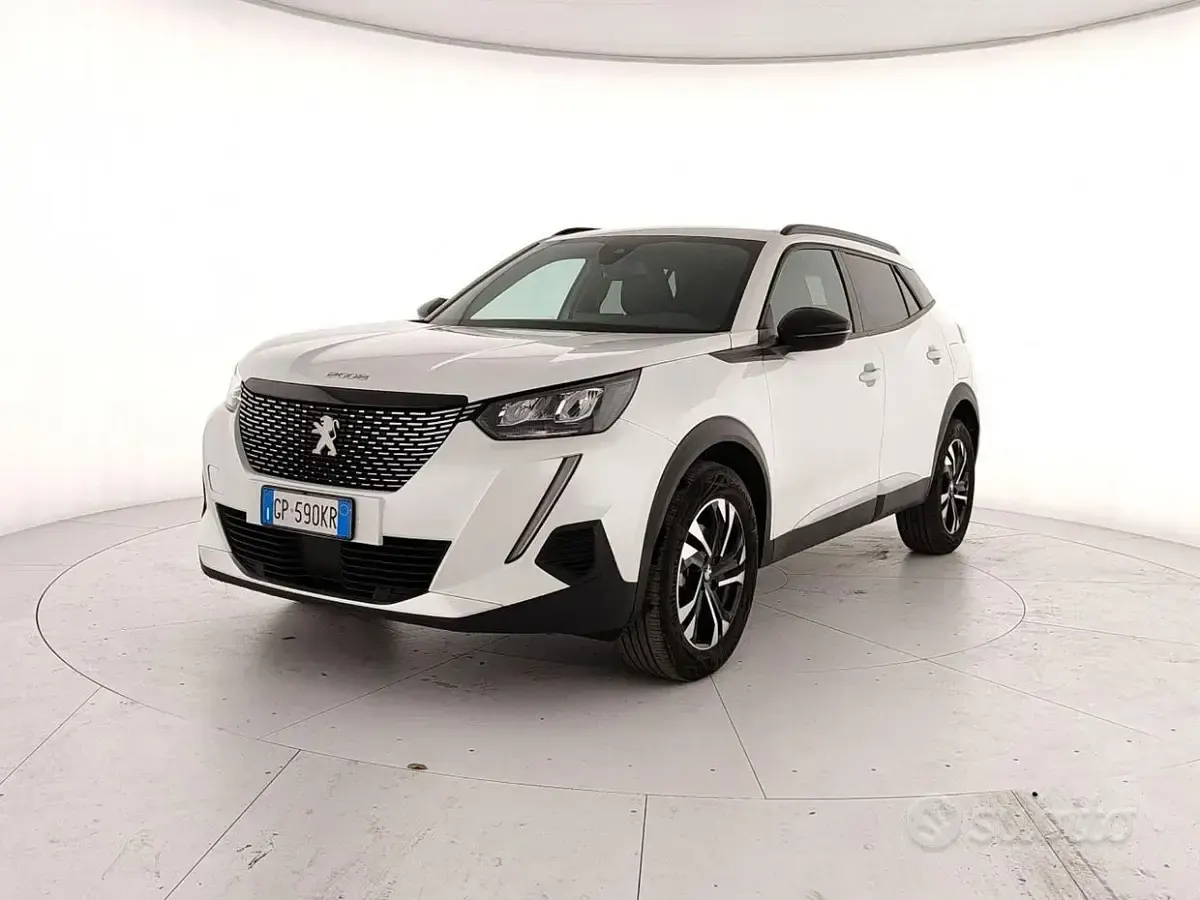 Usata Peugeot 2008 Allure 131 CV (96 kW) 2023 Bianco SUV