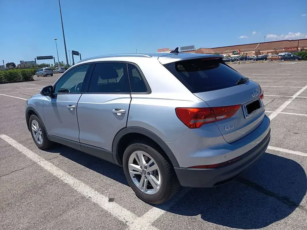 Occasion Audi Q3 Business 150 PK (110 kW) 2019 Zilver SUV