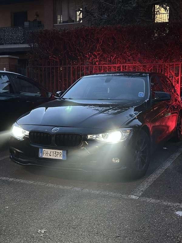 Usata BMW 318 Advantage 150 CV (110 kW) 2017 Nero Station wagon