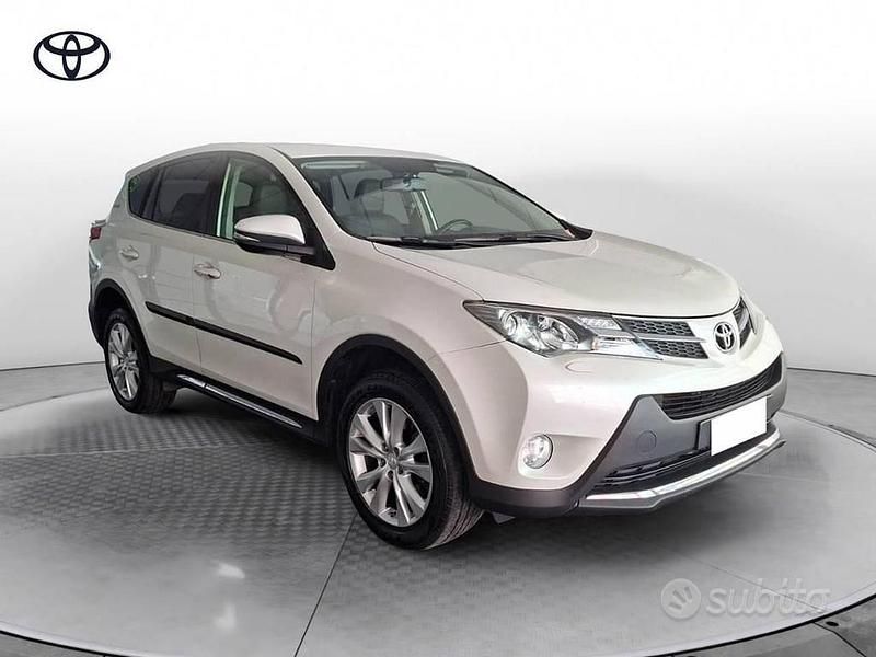 Occasion Toyota RAV4 Lounge 124 ch (91 kW) 2014 Gris SUV