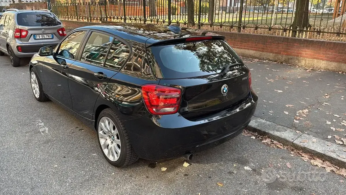 Usata BMW 118 Sport Line 143 CV (105 kW) 2013 Nero Utilitaria