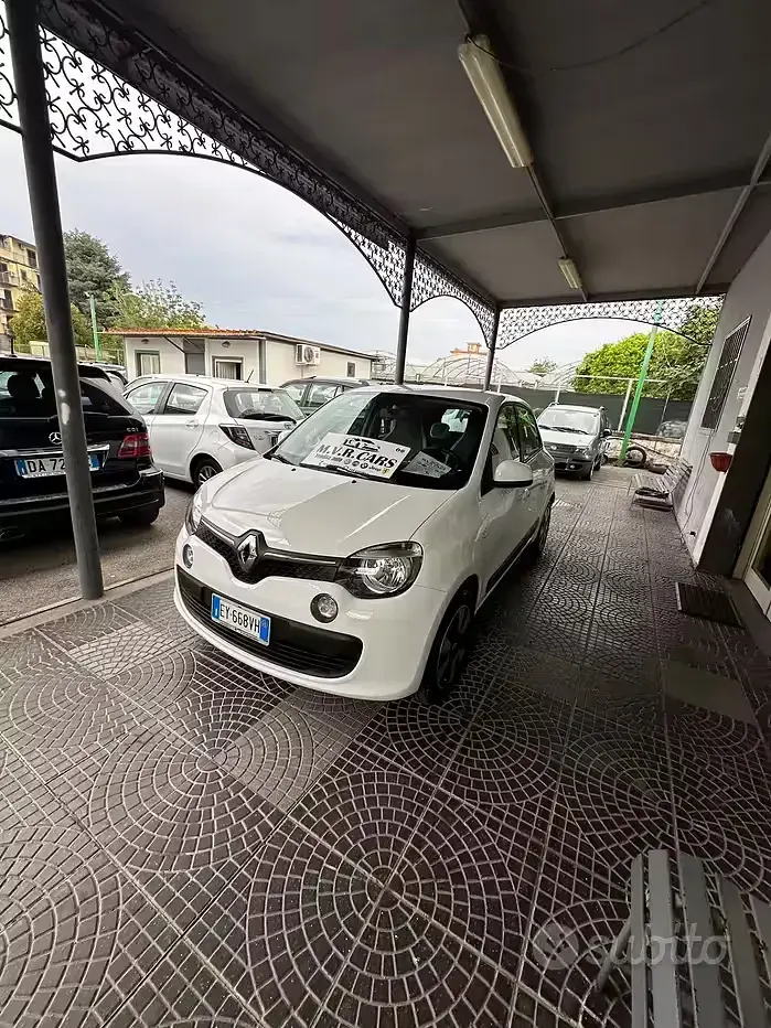 Usata Renault Twingo SE 69 CV (50 kW) 2015 Bianco Utilitaria