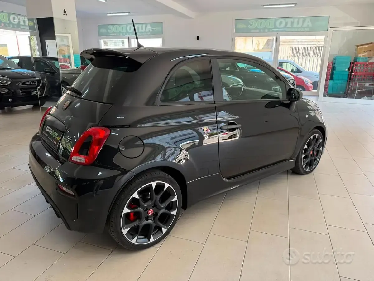 Usata Abarth 595 Competizione 180 CV (132 kW) 2018 Nero Berlina