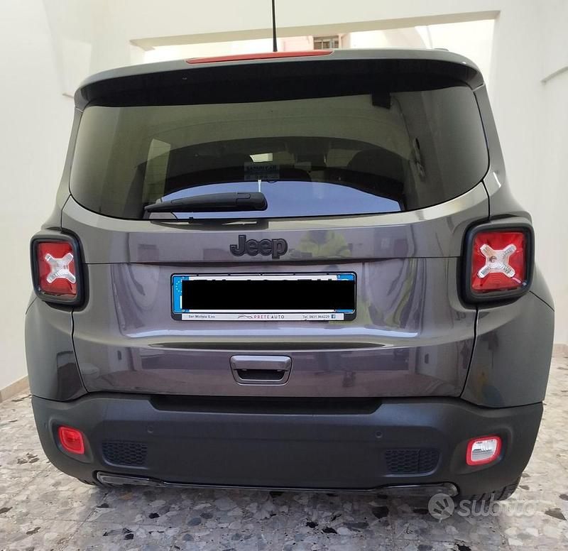 Usata Jeep Renegade 120 CV (88 kW) 2019 Grigio SUV