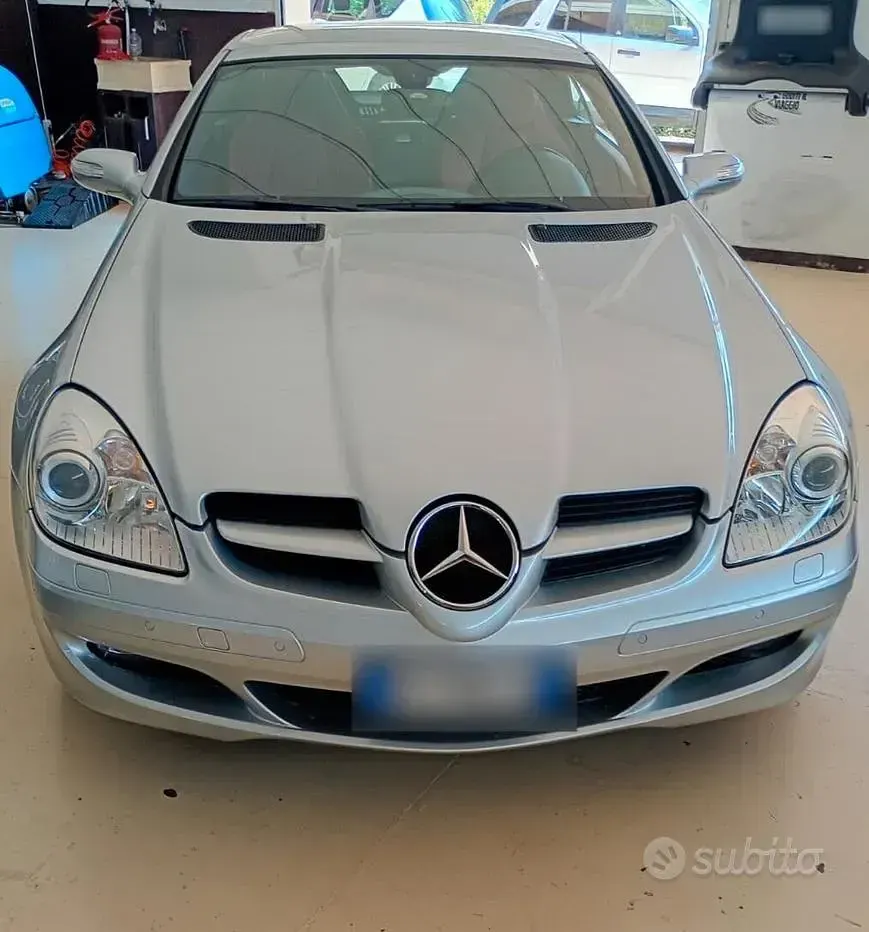 Usata Mercedes SLK200 163 CV (119 kW) 2006 Grigio Cabrio