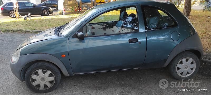 Usata Ford Ka 60 CV (44 kW) 2003 Verde Utilitaria