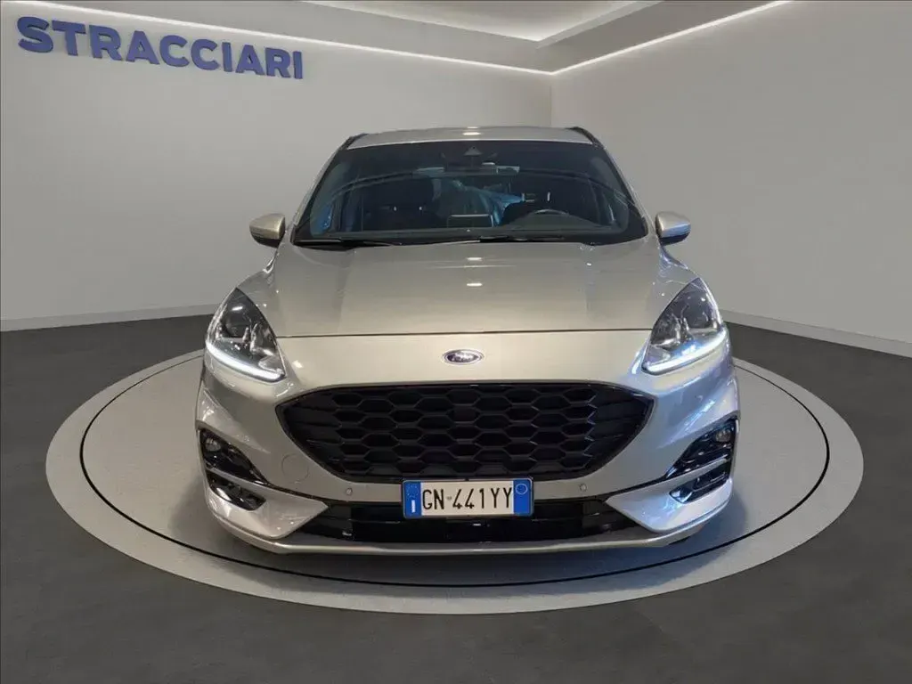 Usata Ford Kuga ST-Line 225 CV (165 kW) 2023 Grigio metallizzato SUV