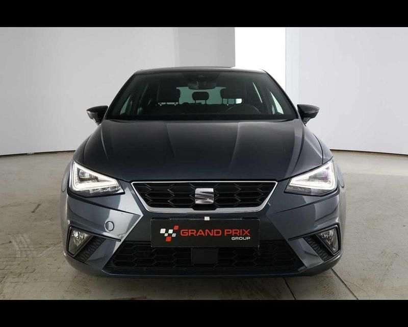 Begagnad Seat Ibiza FR 81 HK (59 kW) 2023 Grå Halvkombi