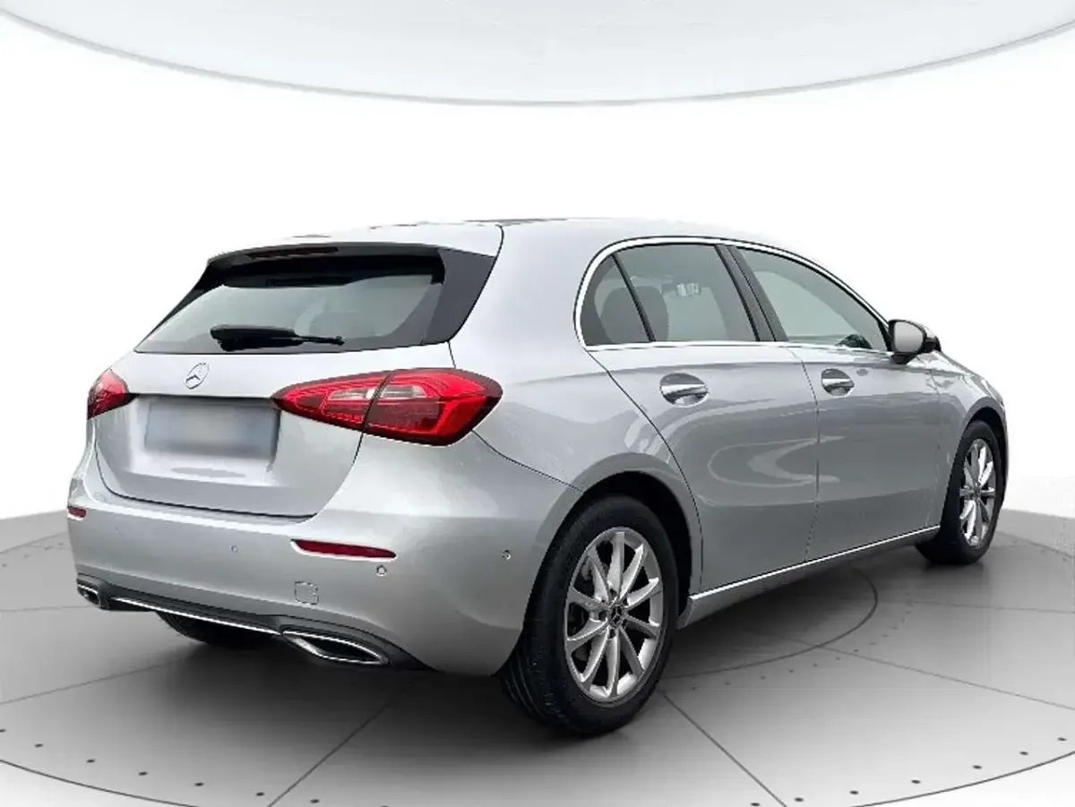 Usata Mercedes A180 Executive 116 CV (85 kW) 2019 Arg.met Berlina