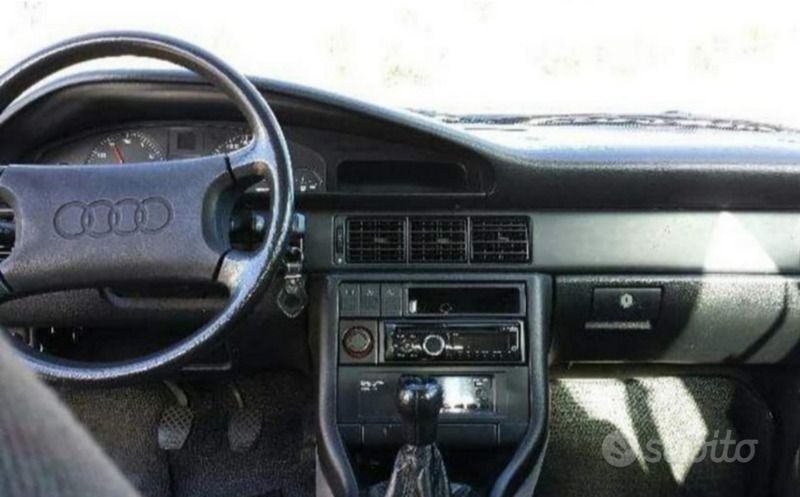 Usata Audi 100 101 CV (74 kW) 1989 Grigio Berlina