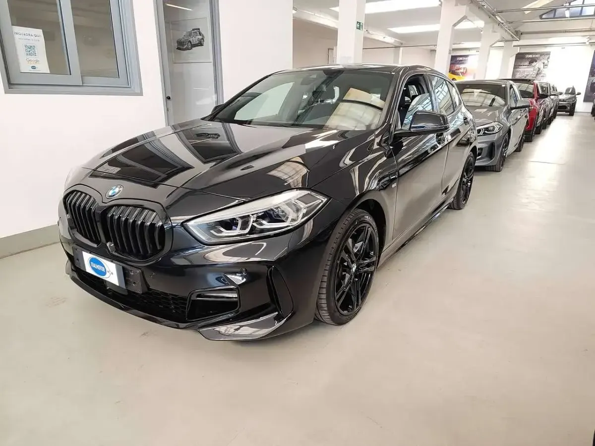 Usata BMW 118 M Sport 150 CV (110 kW) 2024 Black sapphire Utilitaria