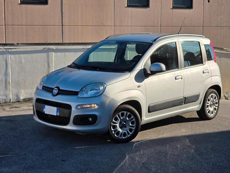 Usata Fiat Panda Lounge 69 CV (50 kW) 2019 Argento Utilitaria