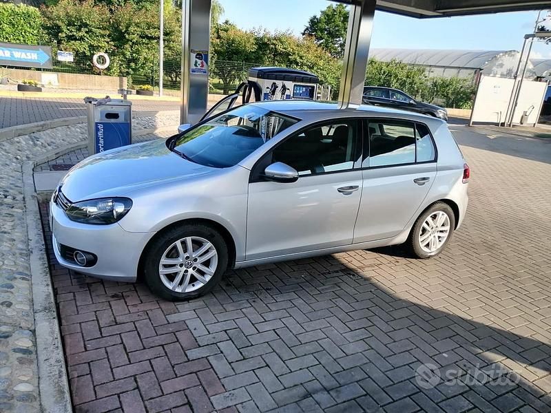 Usata VW Golf VI 110 CV (80 kW) 2009 Grigio Utilitaria