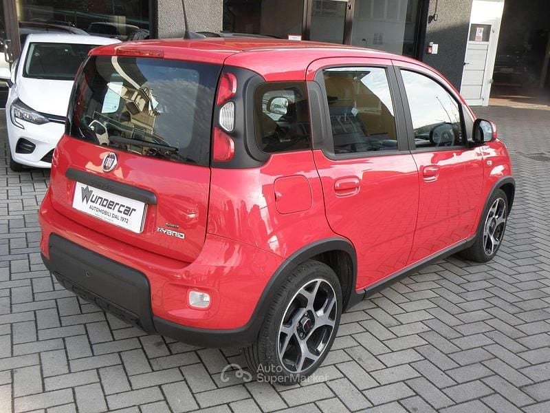 Usata Fiat Panda Sport 69 CV (50 kW) 2021 Rosso Utilitaria