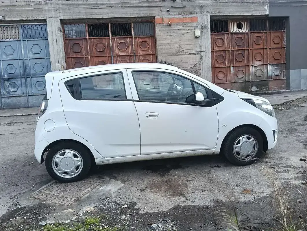 Usata Chevrolet Spark LS 68 CV (50 kW) 2012 Utilitaria