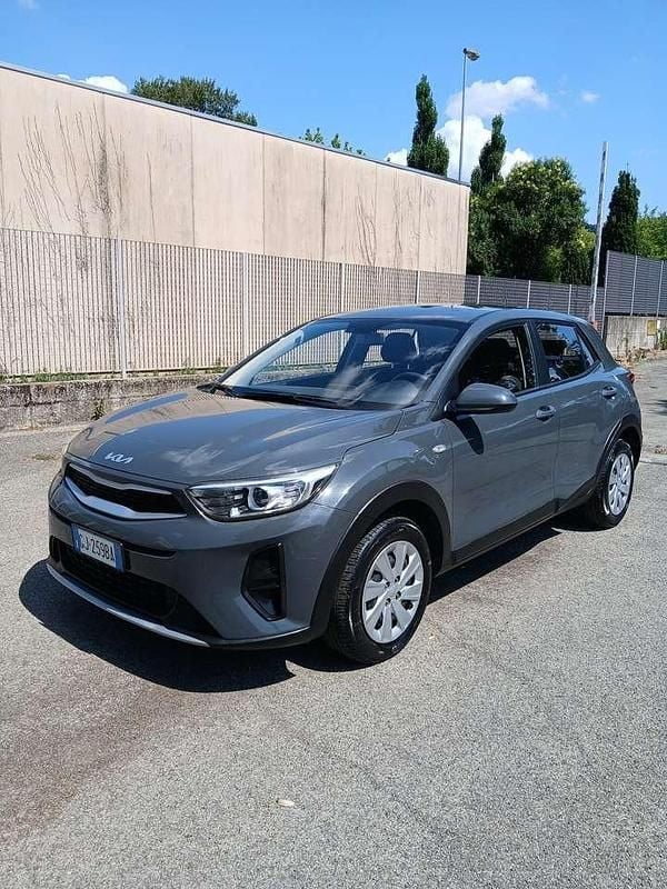 Usata Kia Stonic Urban 84 CV (61 kW) 2022 Grigio SUV