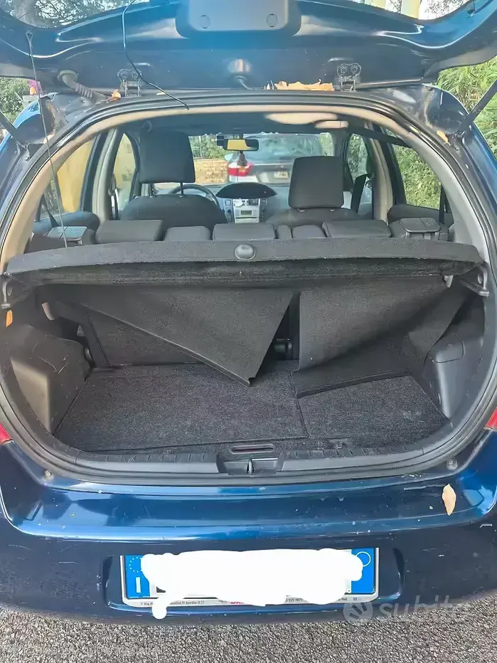 Usata Toyota Yaris 65 CV (47 kW) 2006 Berlina