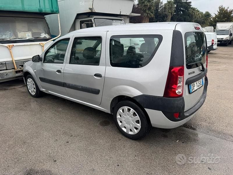 Usata Dacia Logan 85 CV (62 kW) 2008 Grigio Station wagon