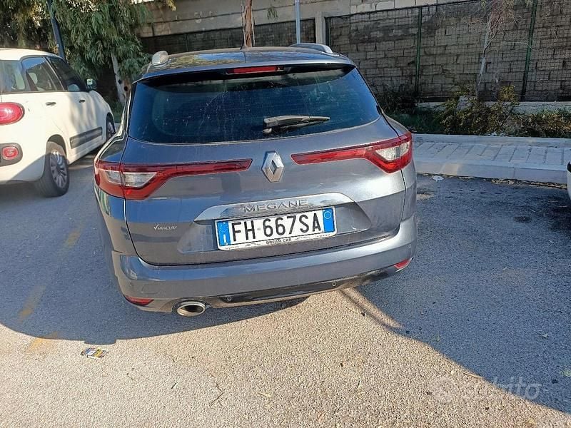 Usata Renault Mégane IV 110 CV (80 kW) 2017 Grigio Station wagon