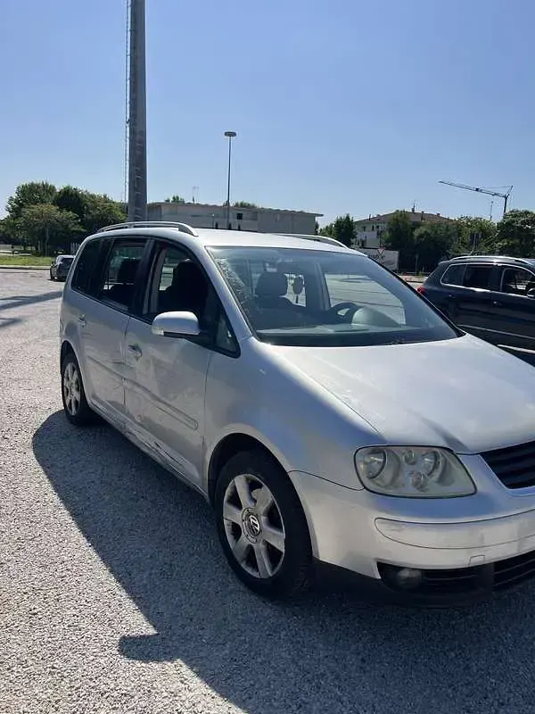 Usata VW Touran Trendline 136 CV (100 kW) 2004 Monovolume
