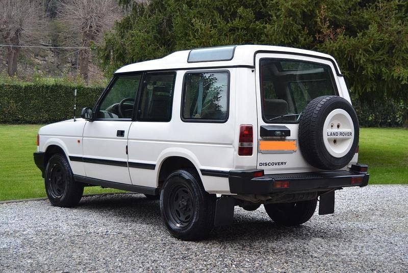 Usata Land Rover Discovery 113 CV (83 kW) 1996 Bianco SUV