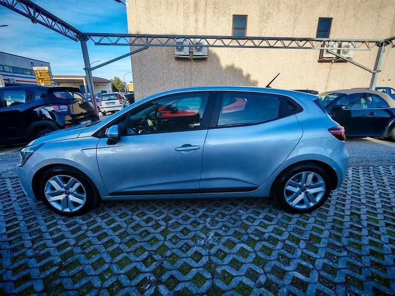 Usata Renault Clio V Intens 91 CV (66 kW) 2022 Argento Berlina