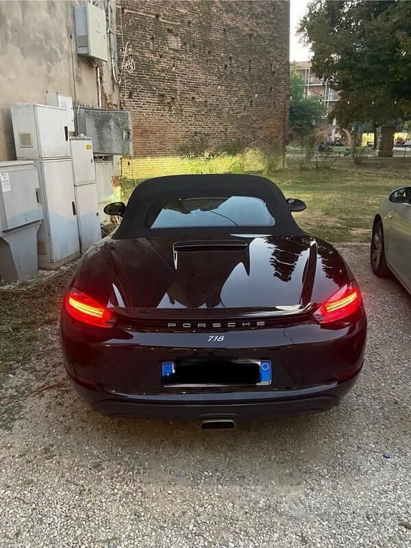 Usata Porsche 718 2016 Nero Cabrio