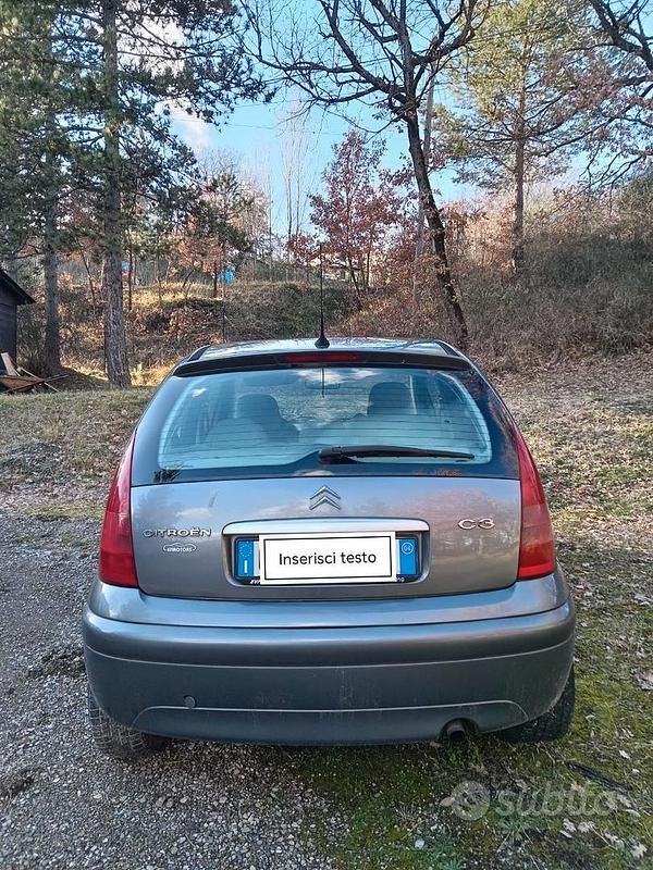 Begagnad Citroën C3 2004 Grå Halvkombi