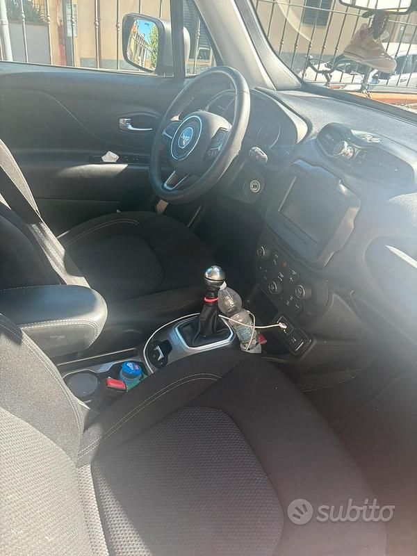 Usata Jeep Renegade Longitude 120 CV (88 kW) 2021 Nero SUV