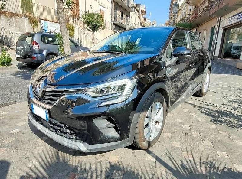 Usata Renault Captur Business 116 CV (85 kW) 2020 Nero SUV