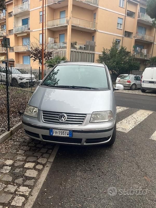 Usata VW Sharan 2009 Grigio Monovolume