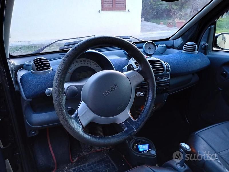 Nero Usata 2005 Smart ForTwo Coupé Pulse Coupé | 3700 € - Immagine 1/4