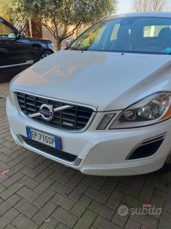 Usata Volvo XC60 R-Design 136 CV (100 kW) 2013 Bianco SUV