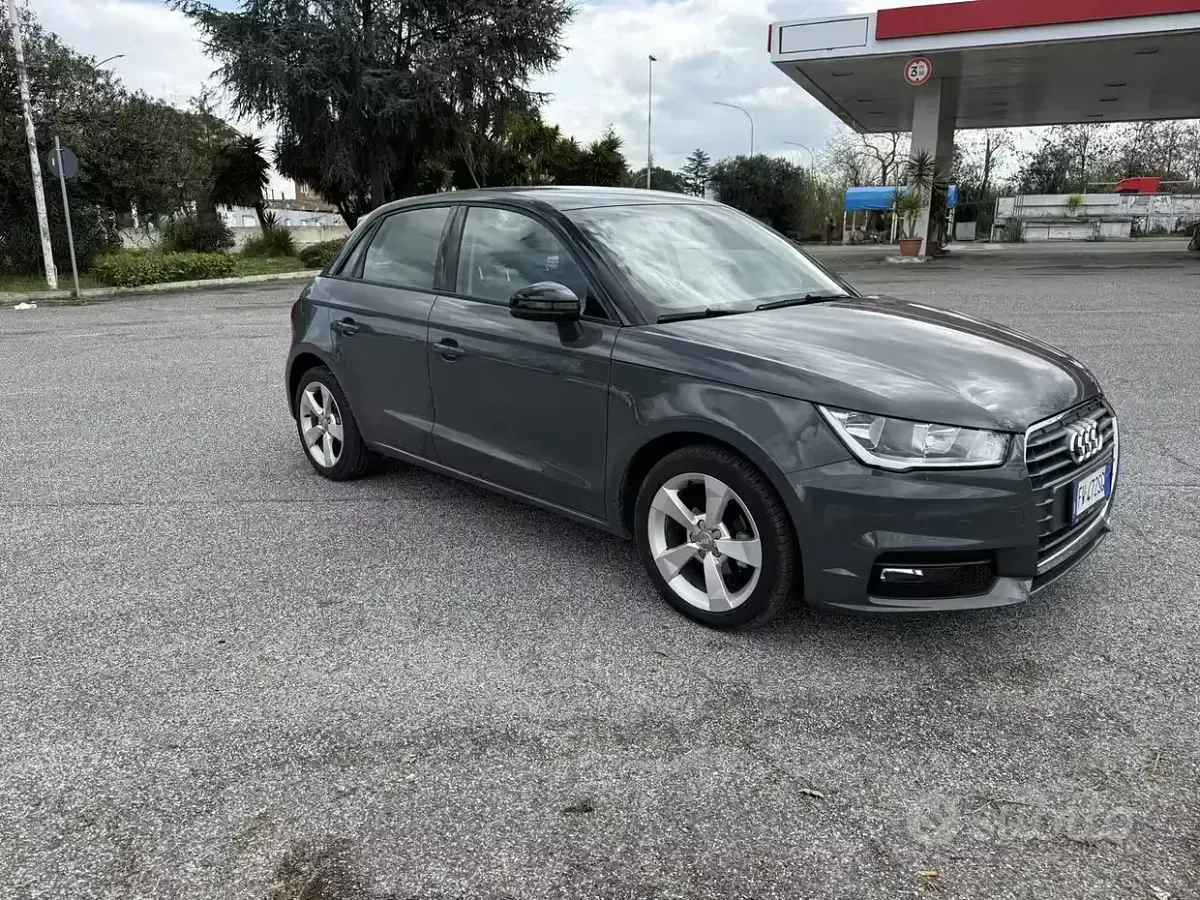 Usata Audi A1 95 CV (69 kW) 2018 Grigio Utilitaria
