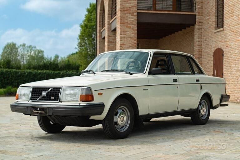 Usata Volvo 244 112 CV (82 kW) 1982 Berlina