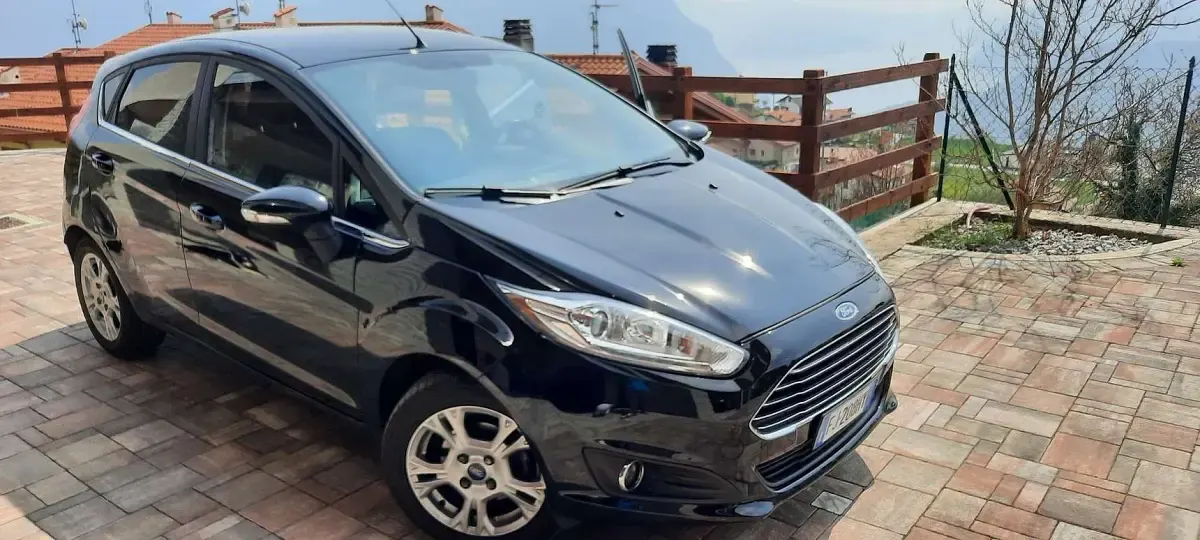 Usata Ford Fiesta Titanium 75 CV (55 kW) 2017 Utilitaria