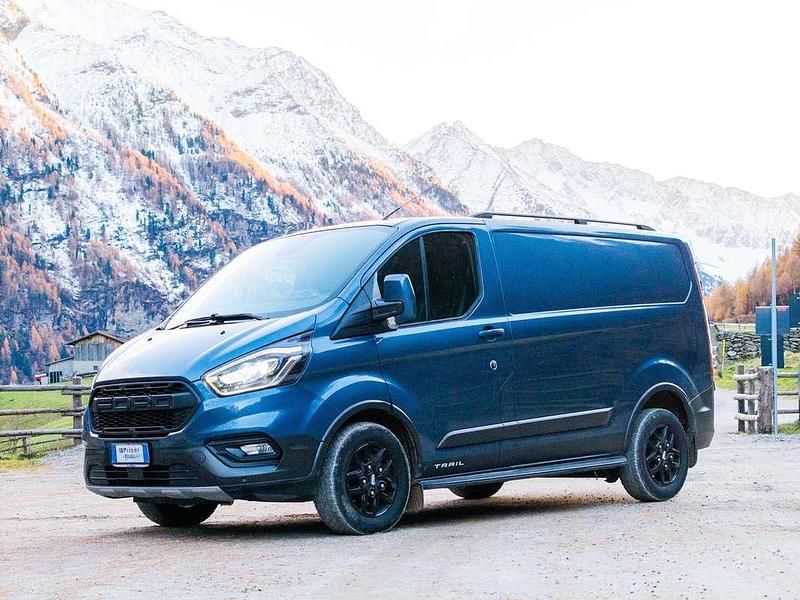 Usata Ford Transit Custom 170 CV (125 kW) 2023 Blu/azzurro Furgone