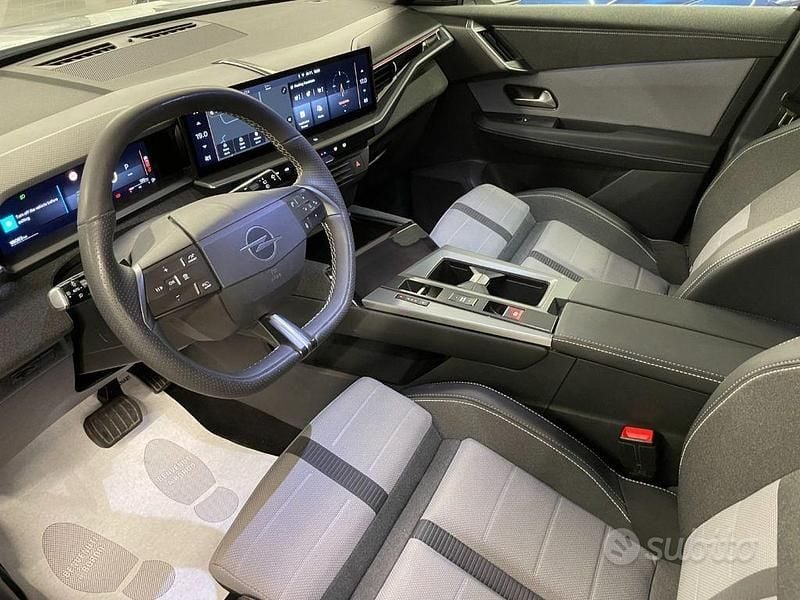 Usata Opel Grandland X 145 CV (106 kW) 2025 Grigio SUV