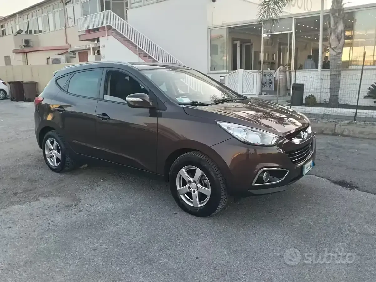 Usata Hyundai ix35 115 CV (84 kW) 2012 Marrone SUV