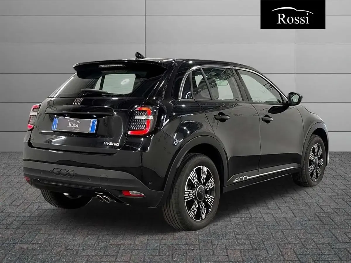Usata Fiat 600 Pop 145 CV (106 kW) 2025 Nero cattivo SUV