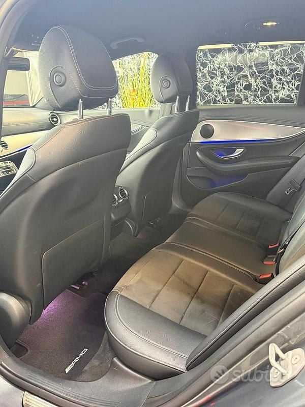 Usata Mercedes E220 Premium Plus 194 CV (142 kW) 2017 Grigio Station wagon