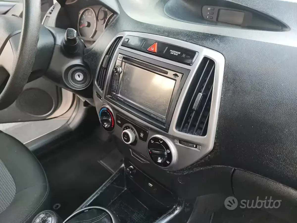 Usata Hyundai i20 Edition 85 CV (62 kW) 2013 Bianco Utilitaria