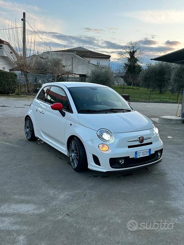 Usata Abarth 500 Esseesse 135 CV (99 kW) 2010 Bianco Utilitaria