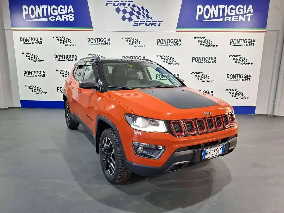 Usata Jeep Compass Trailhawk 170 CV (125 kW) 2019 Arancione SUV