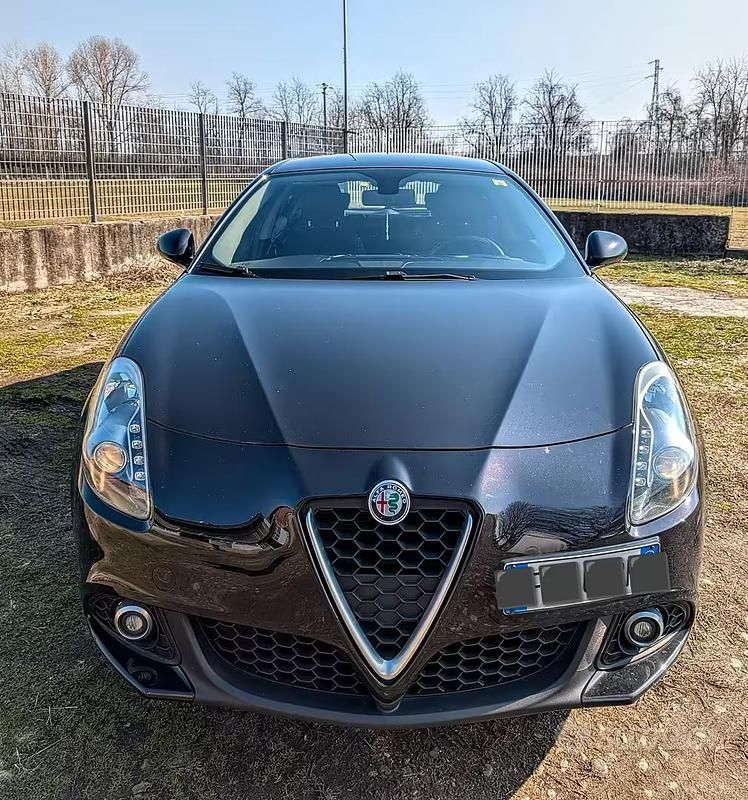 Usata Alfa Romeo Giulietta 120 CV (88 kW) 2017 Nero Utilitaria