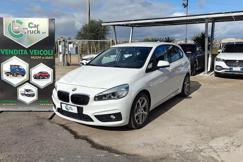 Usata BMW 218 Luxury Line 150 CV (110 kW) 2015 Bianco Station wagon